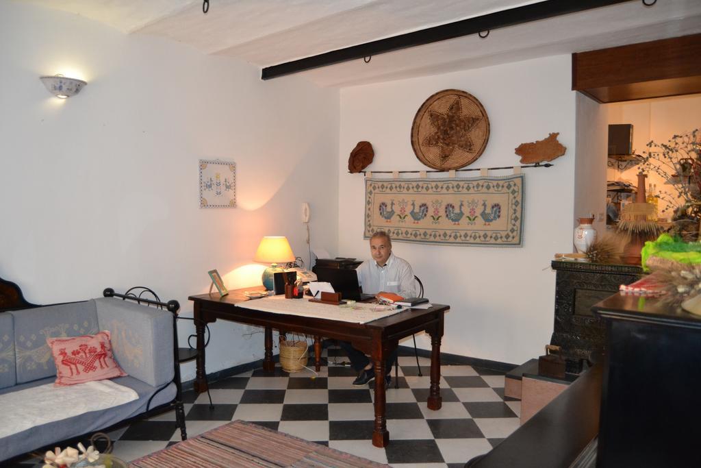 Su Cantaru Guesthouse Villanova Monteleone Bagian luar foto