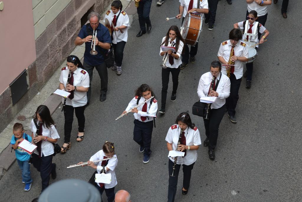Su Cantaru Guesthouse Villanova Monteleone Bagian luar foto
