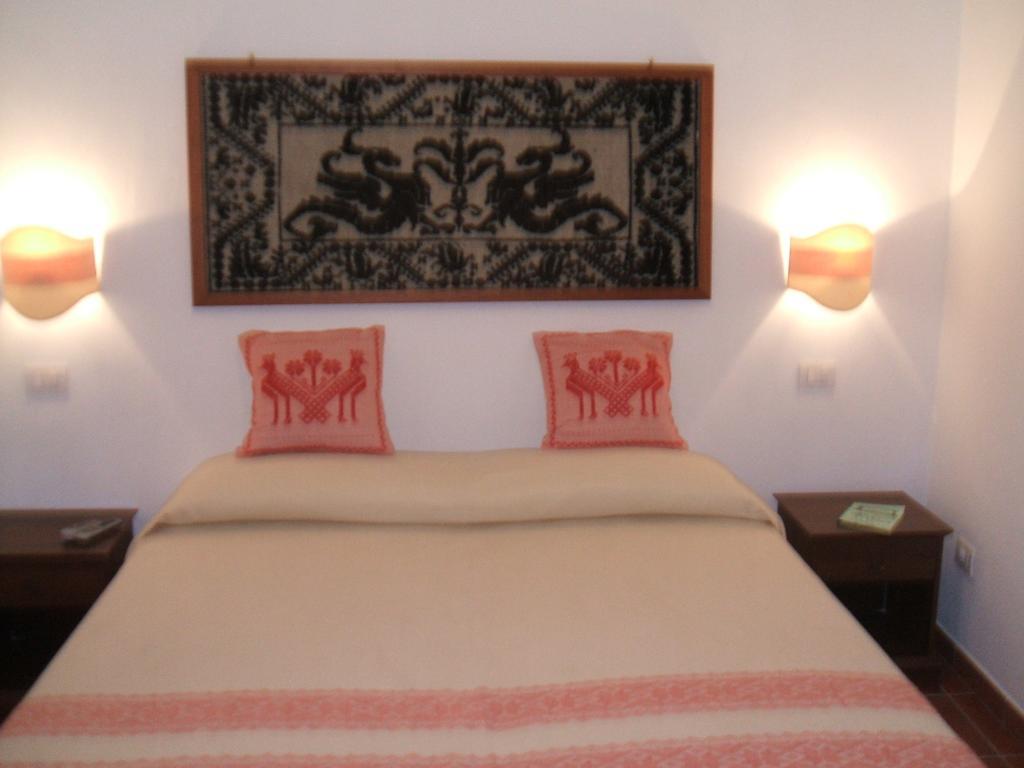 Su Cantaru Guesthouse Villanova Monteleone Bagian luar foto