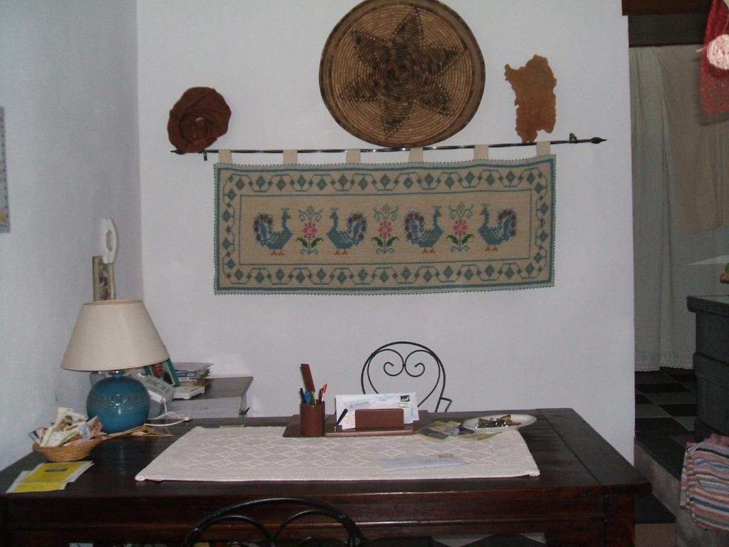 Su Cantaru Guesthouse Villanova Monteleone Bagian luar foto